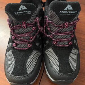 OZARK TRAIL Women's Hiking Shoes - BNWT (BRAND NEW W/TAGS)